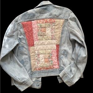 VINTAGE LEVIS JACKET